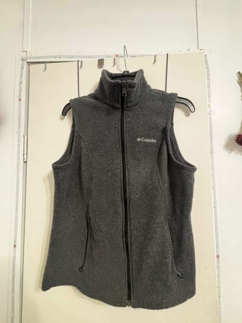 Columbia Women's Gray Fleece Vest - Full Zip